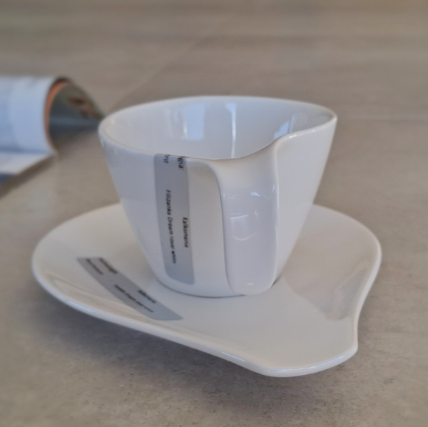 Filiżanka porcelanowa