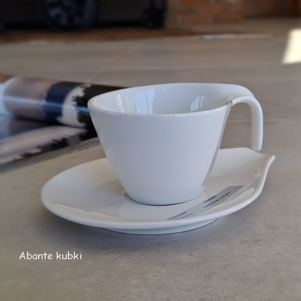 Filiżanka porcelanowa