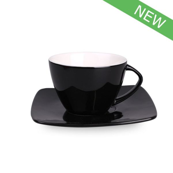 filiżanka ze spodkiem