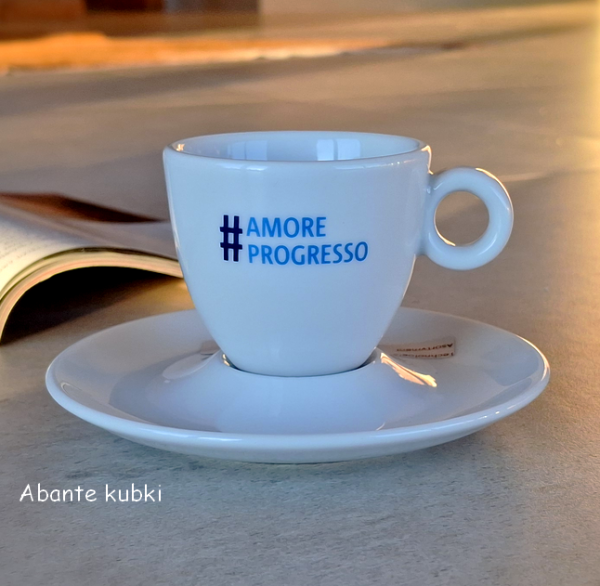 filiżanki z nadrukiem