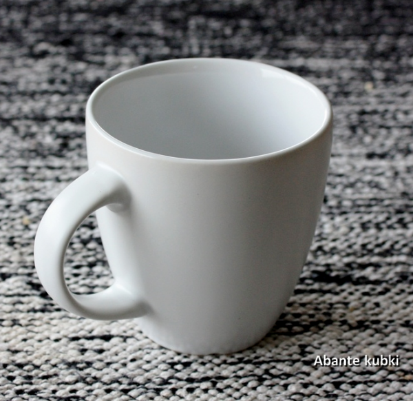 biały kubek