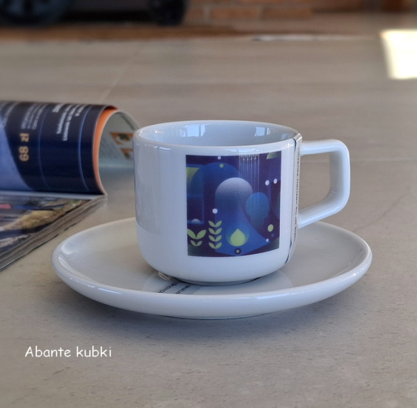 mała filiżanka