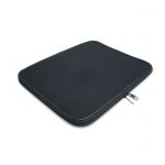 Czarne etui na laptop